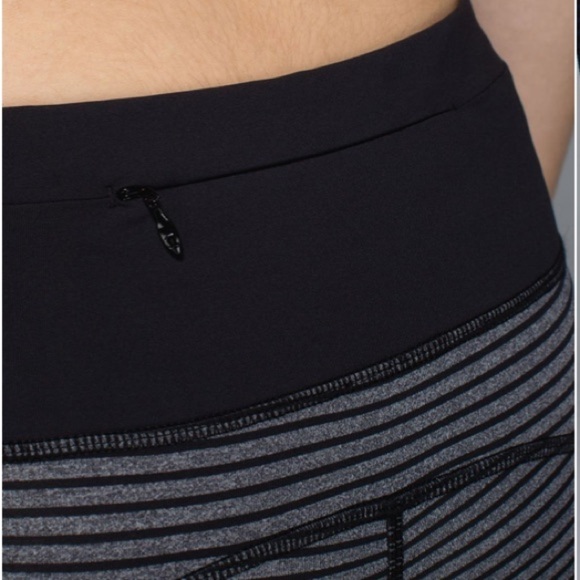 Lululemon Speed Tight II Om Stripe Black Multi / Black size 2 - Picture 14 of 15